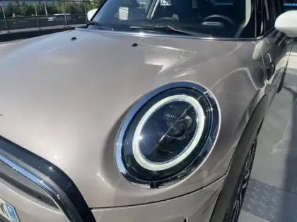 Photo 9 Mini Mini  5 Portes Cooper 136ch Edition Premium Plus BVA7