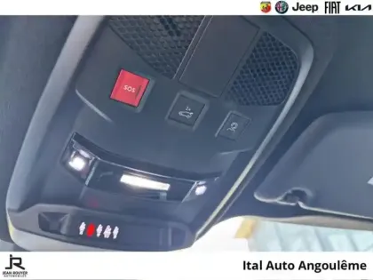 Photo 13 Alfa Romeo Junior  1.2 Ibrida 145ch e-DCT6 Spéciale