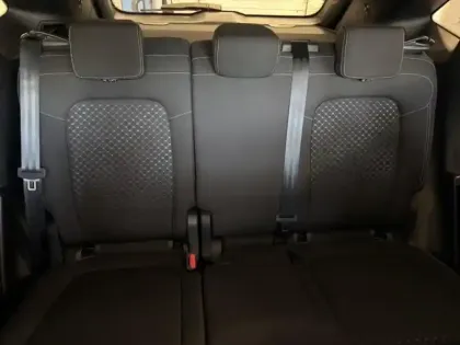 Photo 11 Ford Kuga  2.5 Duratec 180ch Hybrid FlexiFuel Titanium Business Powershift