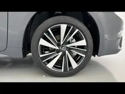 Photo 10 Toyota Corolla  Touring Spt 1.8 140ch Design MY26