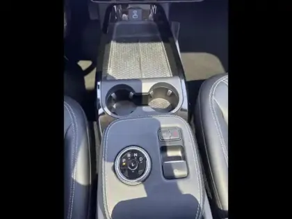 Photo 14 Ford Mustang  Mach-E 294ch Extended Range 99kWh 7cv