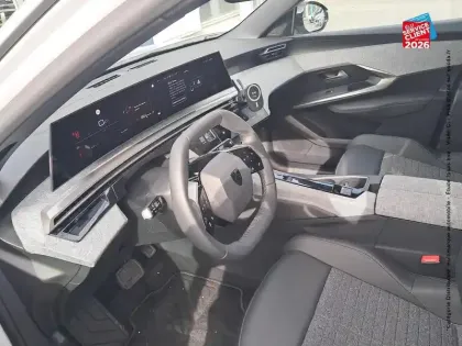 Photo 14 Peugeot 3008  1.2 Hybrid 145ch Allure e-DCS6