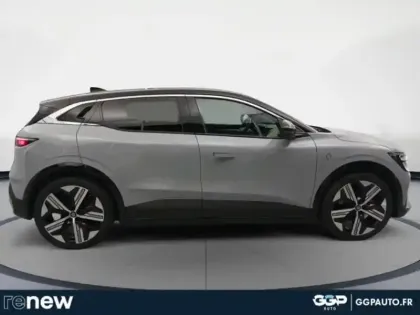 Photo 5 Renault Megane  E-Tech Electric EV60 220ch Iconic super charge -B