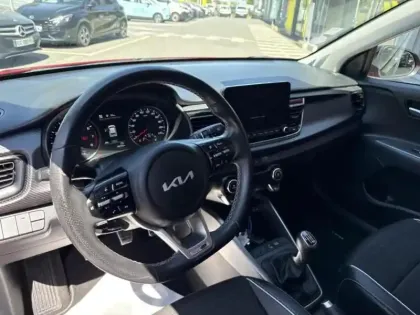 Photo 9 Kia Rio  1.0 T-GDI 100ch MHEV GT-Line Premium iBVM6
