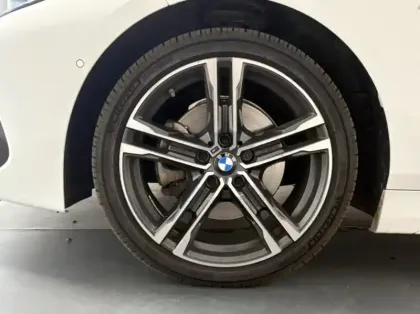 Photo 7 BMW Serie 1 Série 1 118dA 150ch M Sport 8cv