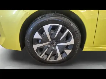 Photo 10 Peugeot 208  1.2 Hybrid 110ch Style e-DCS6