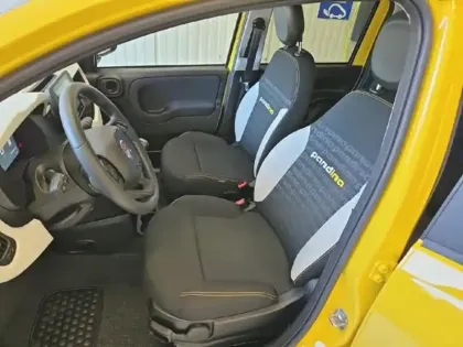 Photo 8 Fiat Panda  Pandina 1.0 65ch BSG S&S Hybrid Cross