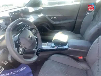 Photo 14 Peugeot 2008  1.2 Hybrid 145ch GT Exclusive e-DCS6