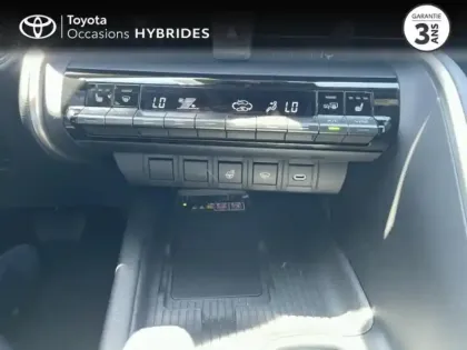Photo 13 Toyota C-HR  1.8 Hybride 140ch Collection NG23