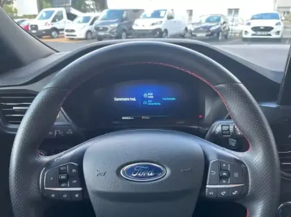 Photo 6 Ford Kuga 2.5 Duratec 190ch FHEV E85 ST-Line BVA