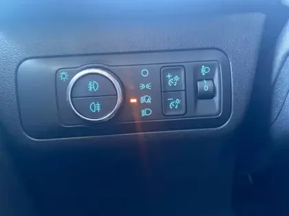 Photo 19 Ford Kuga 2.5 Duratec 180ch Hybrid FlexiFuel Titanium Business Powershift