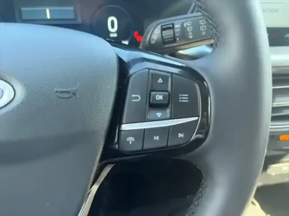 Photo 20 Ford Kuga 2.5 Duratec 180ch Hybrid FlexiFuel Titanium Business Powershift