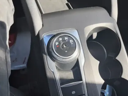 Photo 7 Ford Kuga 2.5 Duratec 180ch Hybrid FlexiFuel Titanium Business Powershift