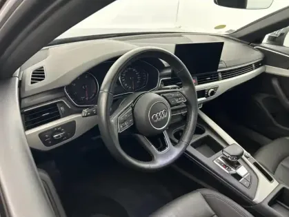 Photo 9 Audi A4 35 TDI 163 S tronic 7 Design 5p
