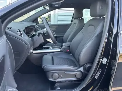 Photo 9 Mercedes GLA 180 136ch Progressive Line 7G-DCT