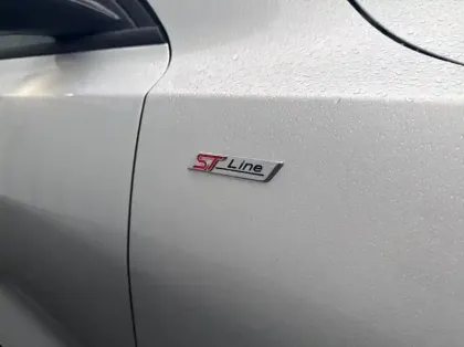 Photo 28 Ford Focus 1.0 Flexifuel mHEV 125ch ST-Line Design