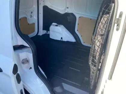 Photo 8 Ford Transit Courier Fourgonnette 1.5 TD 75ch Trend