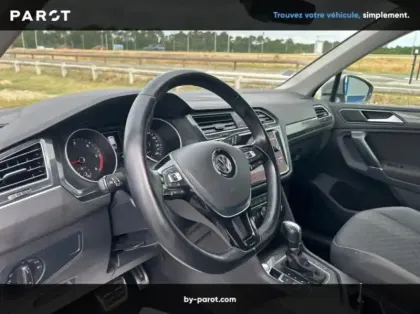 Photo 6 Volkswagen Tiguan 2.0 TDI 150ch Sound DSG7