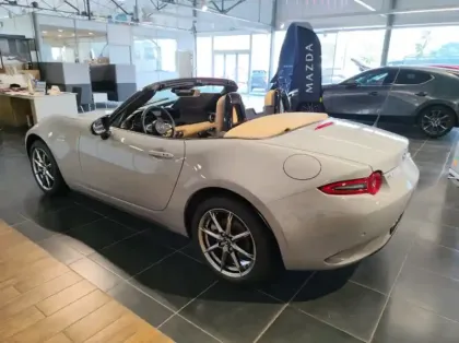 Photo 12 Mazda Mx-5 1.5 SKYACTIV-G 132ch Kazari