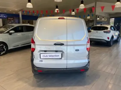 Photo 24 Ford Transit Courier Fourgonnette 1.0E 100ch Stop&Start Trend