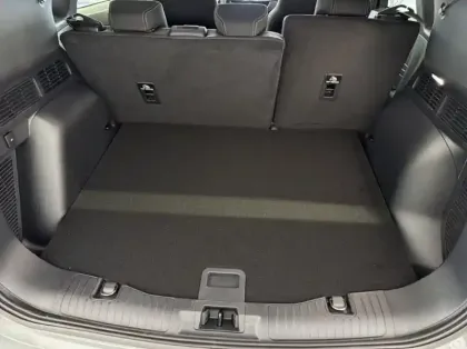 Photo 10 Ford Kuga 2.5 Duratec 180ch Hybrid FlexiFuel Titanium Business Powershift