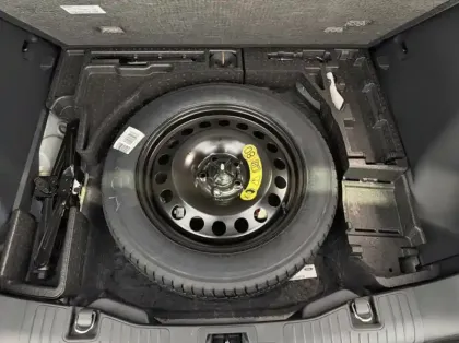 Photo 14 Ford Kuga 2.5 Duratec 180ch Hybrid FlexiFuel Titanium Business Powershift