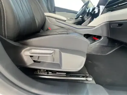Photo 26 Ford Explorer 286ch Extended Range 79kWh Pack Premium RWD