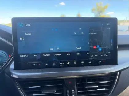 Photo 17 Ford Kuga 2.5 Duratec 180ch Hybrid FlexiFuel Titanium Business Powershift