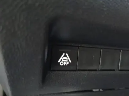 Photo 28 Peugeot 2008  PureTech 130 S&S BVM6