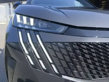Photo 15 Peugeot 3008  Electrique 210 ch 73 kWh