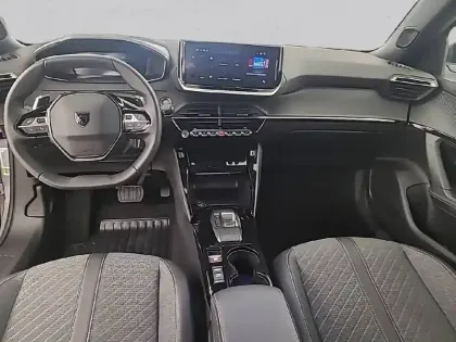 Photo 27 Peugeot 2008  Hybrid 145 e-DCS6