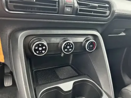 Photo 19 Citroën C3  Turbo 100 ch BVM6
