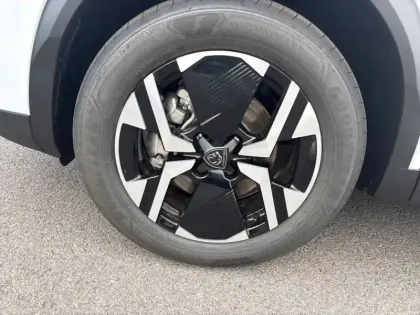 Photo 12 Peugeot 2008  Electrique 54 kWh 156 ch