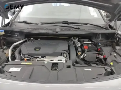 Photo 17 Peugeot 5008  PureTech 180ch S&S EAT8