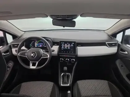 Photo 32 Renault Clio  E-Tech full hybrid 145