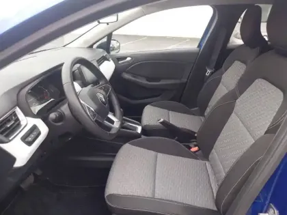 Photo 8 Renault Clio  E-Tech full hybrid 145