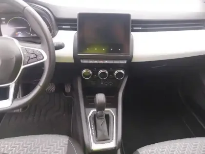 Photo 9 Renault Clio  E-Tech full hybrid 145