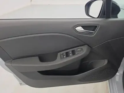Photo 41 Renault Clio  E-Tech full hybrid 145 ch GSR2