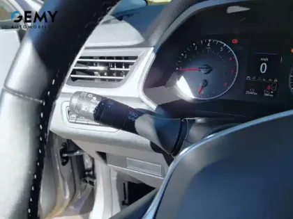 Photo 18 Renault Captur  TCe 90