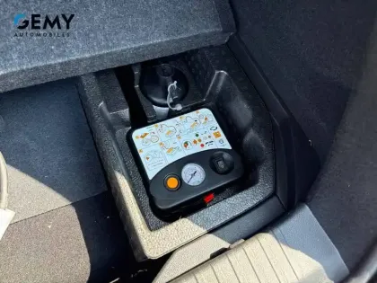 Photo 14 Renault Captur  E-Tech Plug-in 160 - 21