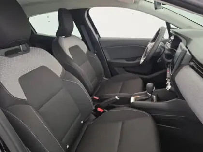 Photo 30 Renault Clio  E-Tech full hybrid 145 ch GSR2