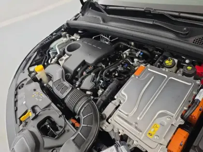 Photo 24 Renault Clio  E-Tech full hybrid 145 ch GSR2