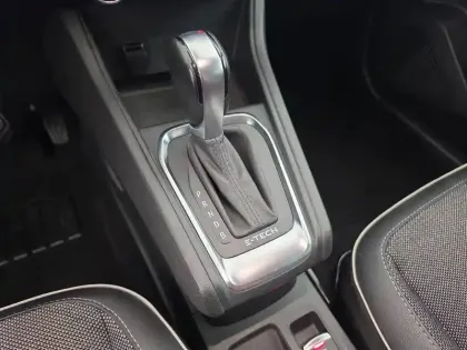 Photo 39 Renault Captur  E-Tech 145 - 21