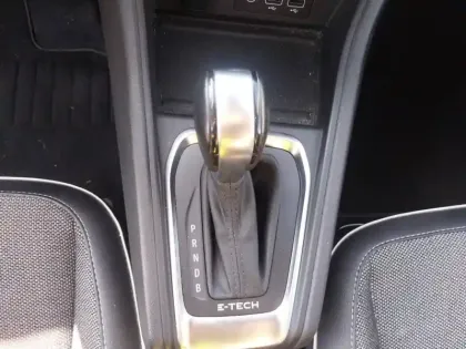 Photo 10 Renault Captur  E-Tech 145 - 21