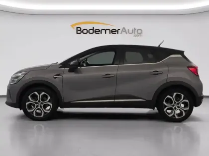 Photo 16 Renault Captur  E-Tech 145 - 21