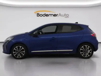 Photo 10 Renault Clio  E-Tech full hybrid 145 ch GSR2