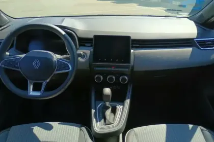 Photo 8 Renault Clio  E-Tech full hybrid 145 ch GSR2