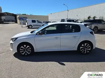 Photo 36 Peugeot 208  Hybrid 100 e-DCS6