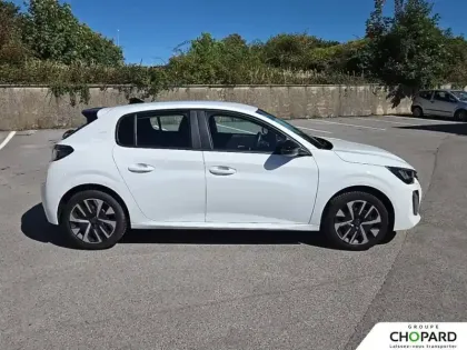 Photo 35 Peugeot 208  Hybrid 100 e-DCS6