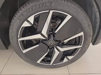 Photo 44 Peugeot 208  Hybrid 110 e-DCS6